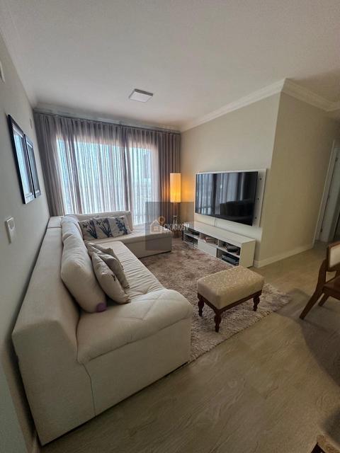 Natalia Club House - Mobiliado e decorado - Ótima oportunidade de locação no Centro de Indaiatuba! Apartamento amplo  com 81m², perfeito para quem busca conforto e praticidade. Com 3 dormitórios, sendo 1 suíte, sala de estar e jantar, lavabo e uma linda sacada. Além disso, o imóvel conta com área de serviço, cozinha e lavanderia, rico em móveis planejados.